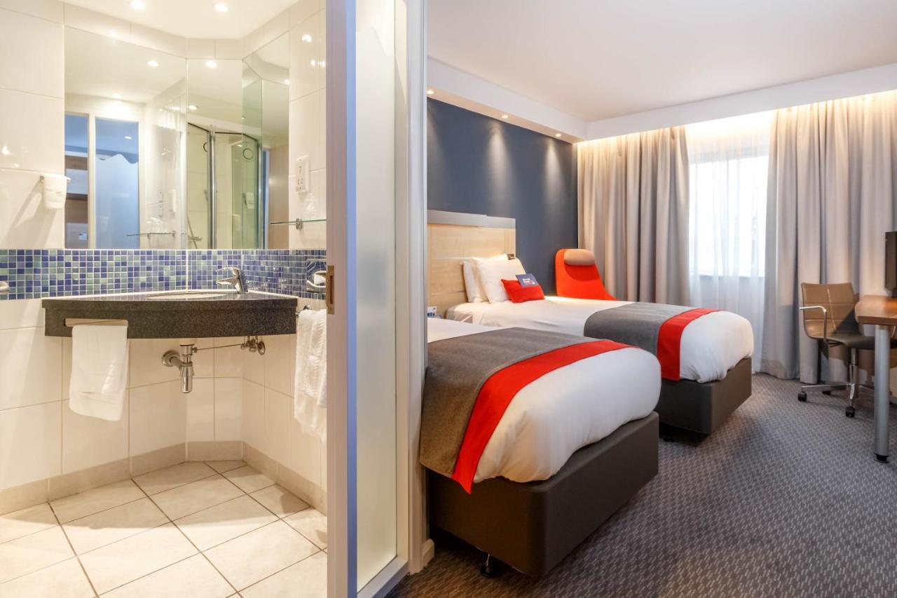 Holiday Inn Express Walsall M6, J10 By Ihg Exterior foto
