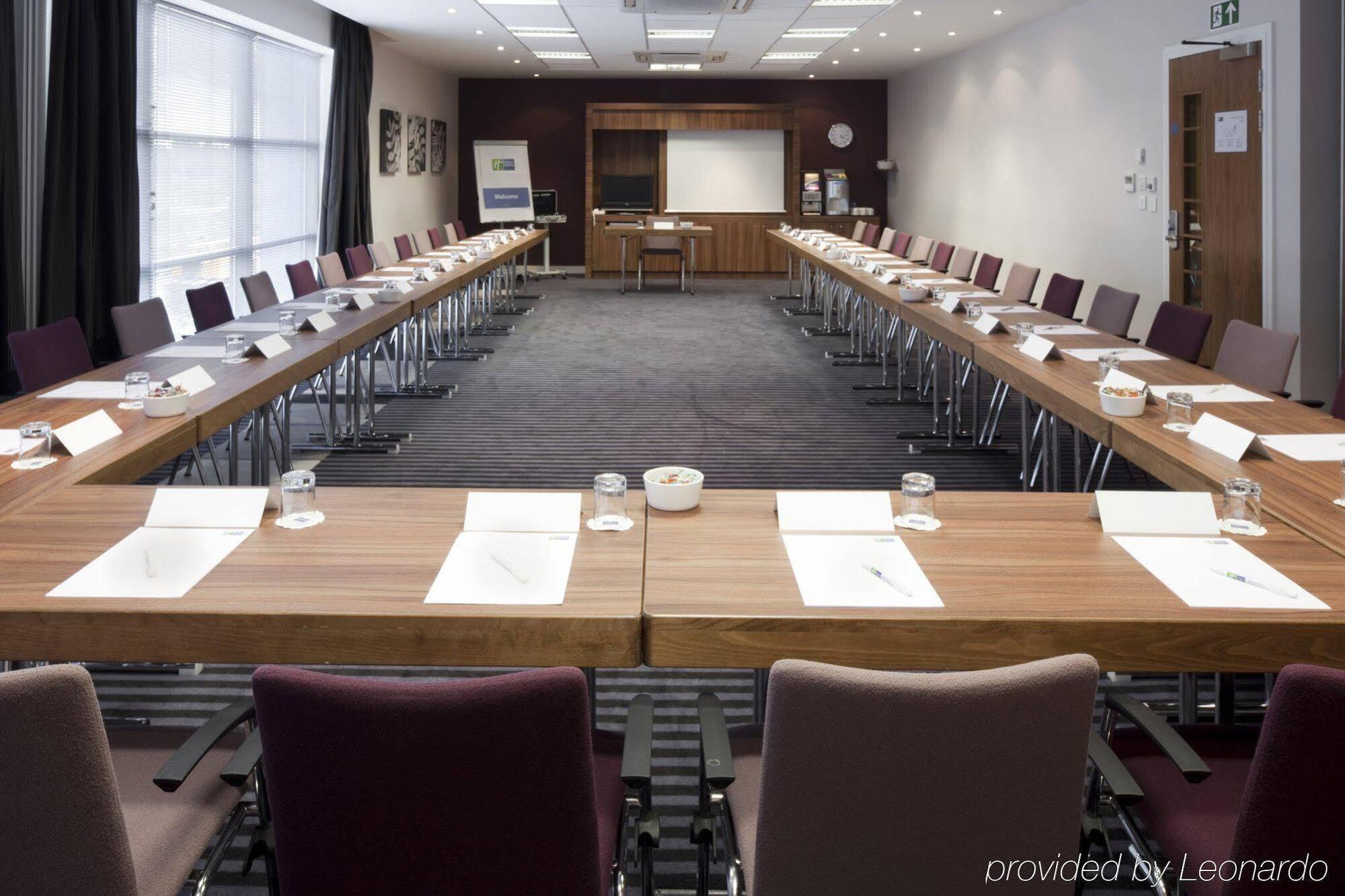 Holiday Inn Express Walsall M6, J10 By Ihg Exterior foto